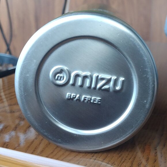 MIZU 27 OZ Stainless Steel Vacuum Insulated Bottle NWT - Picture 9 of 12